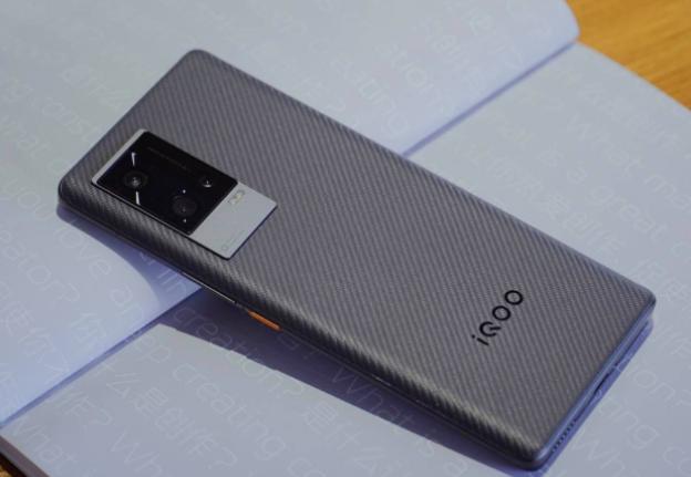 iphone13拍照有马赛克原视频,iphone13后置摄像头拍照泛白