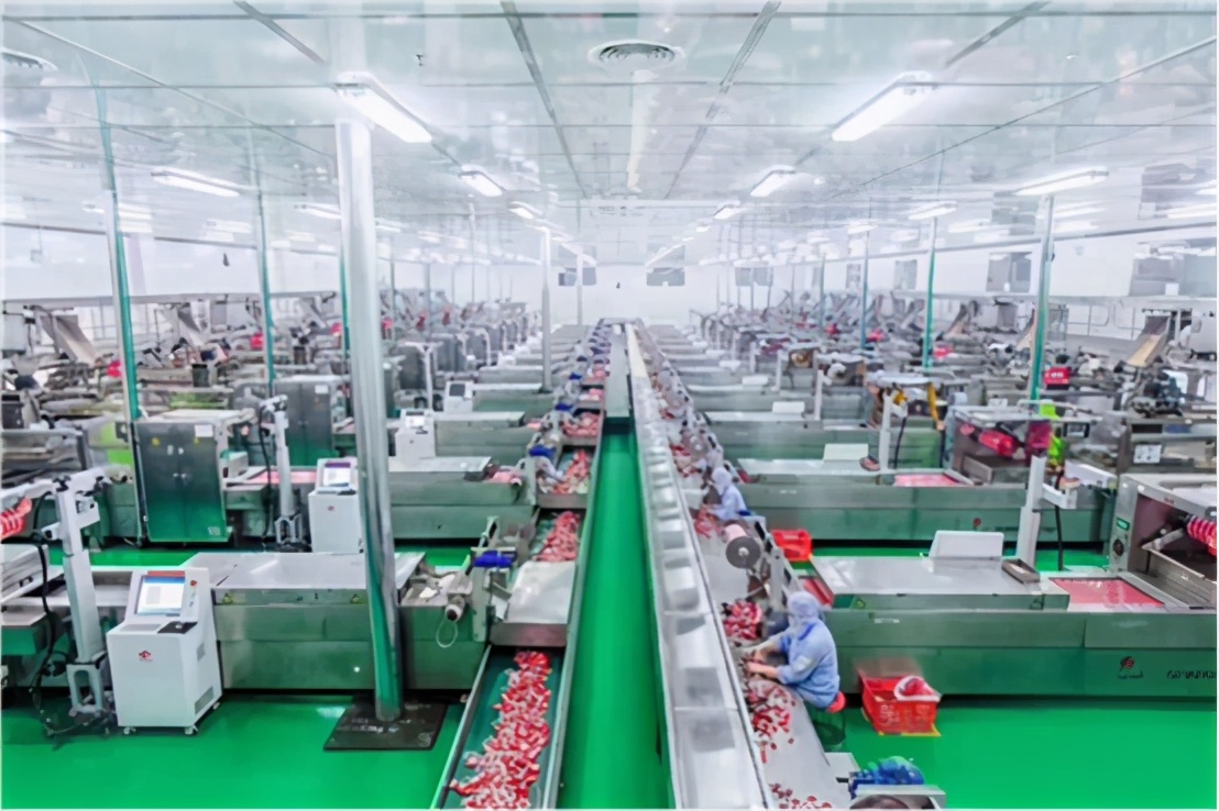 只有高中学历，凭借几毛钱辣条创收300亿，刘卫平到底有多狠？