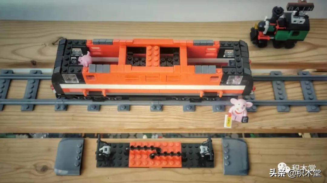 乐*官高**方套内moc最多的一款10183