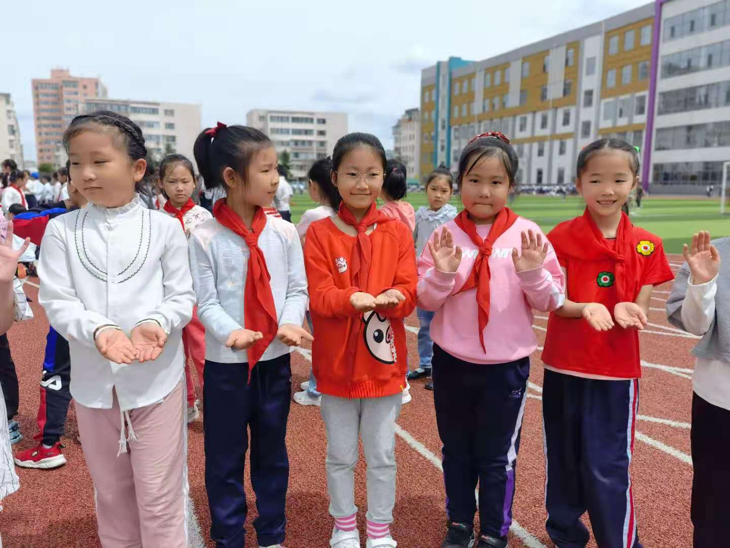 延吉市北山小学拔河,延吉学校拔河比赛