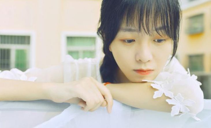 奶奶掐死满月孩子后续,奶奶把满月的宝宝按出乳腺癌