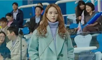 西装毛呢外套内搭,红色毛呢外套内搭什么颜色