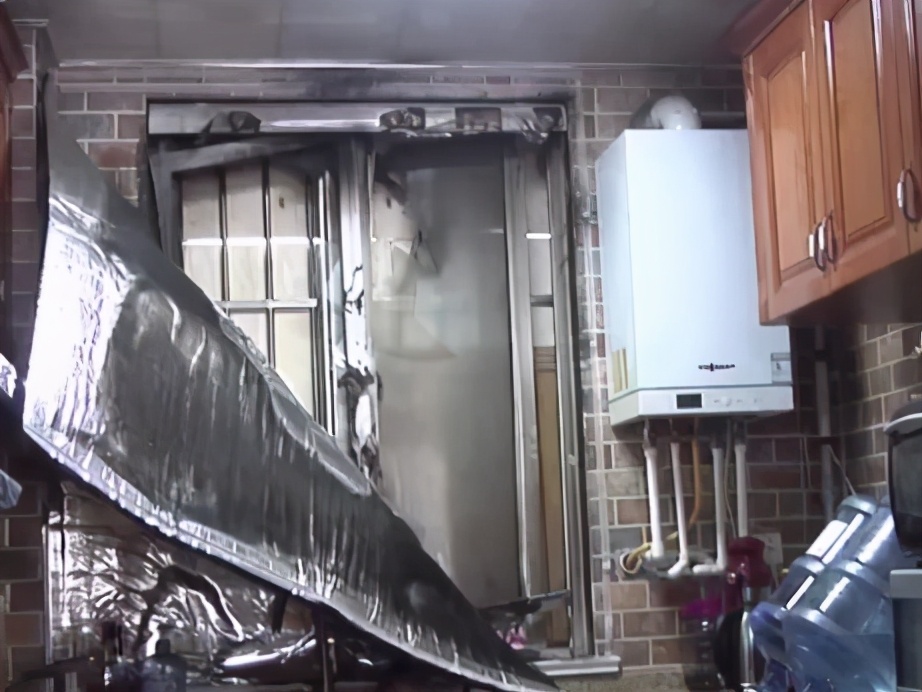 这个青岛儿媳有点猛，因不满公公财产分配，放火烧了小姑子房子