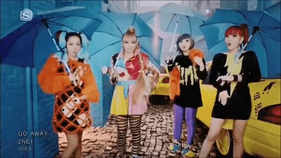 易烊千玺权志龙同款鞋,易烊千玺权志龙造型