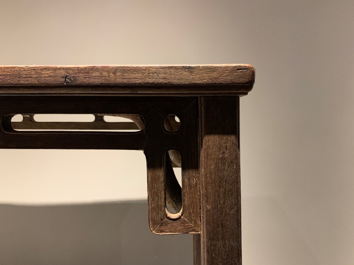 明代海南黄花梨卡子花条桌,黄花梨高束腰雕花牙板小条桌