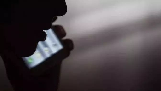 IT男被相恋3年的“女友”骗65万后跳河自杀！