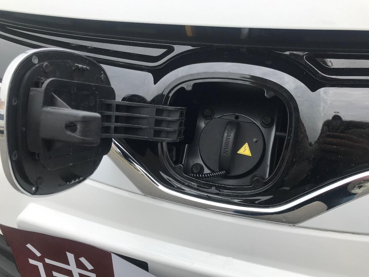 试驾初体验:持币3万“奔”向EV时代,会不会太飘?