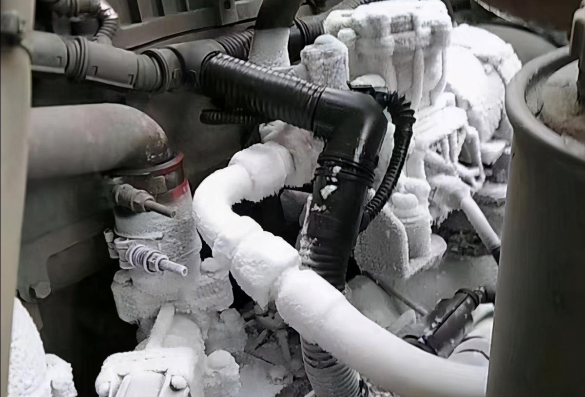 lng卡车结冰,lng卡车过气量大结冰