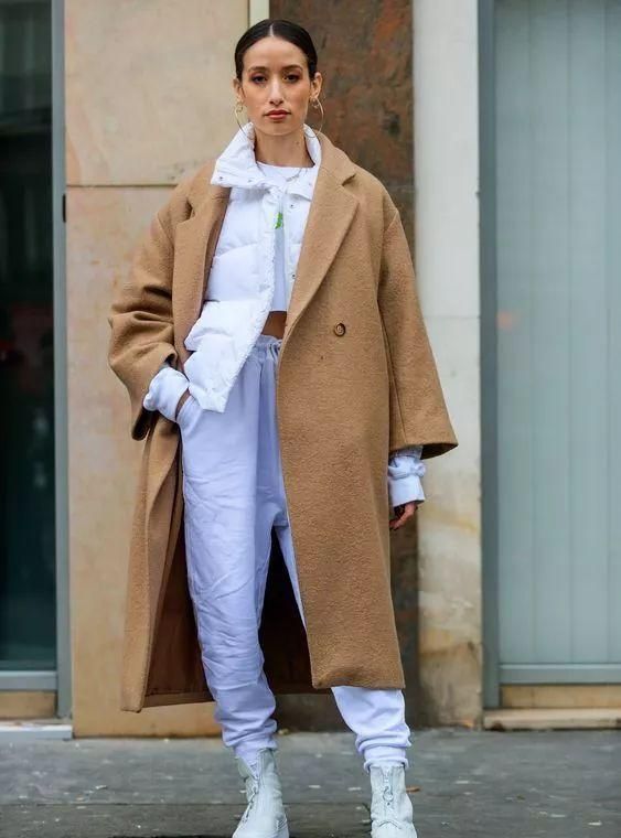 驼色大衣配色法则教你穿出高级感,暖驼色搭驼色大衣好看吗