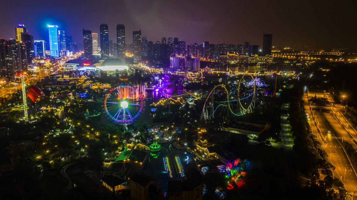 航拍合肥融创文旅城夜景,文旅融合点亮夜游经济