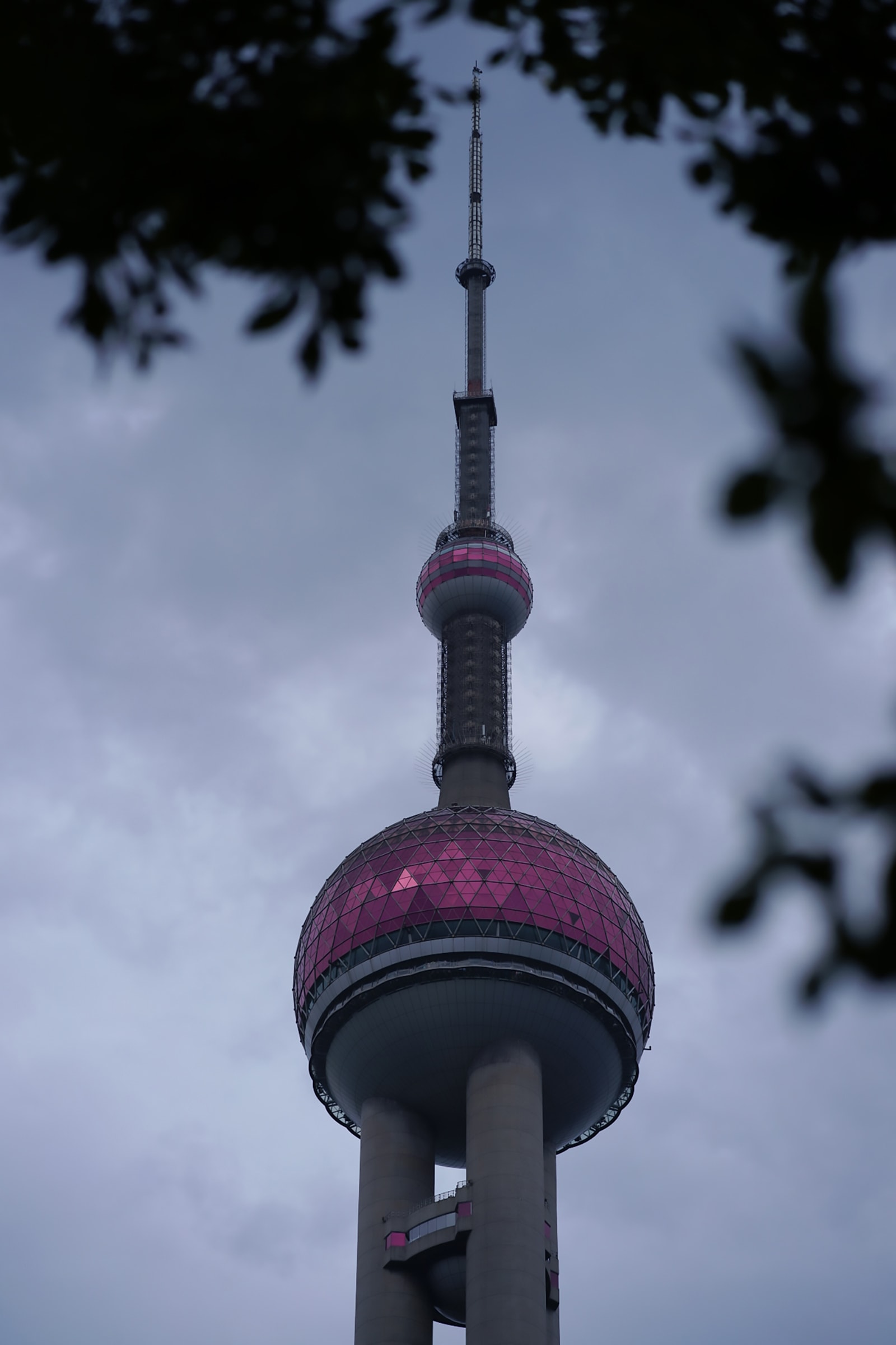 适马90f2.8和索尼90微距对比,适马20mm1.8广角镜头评测