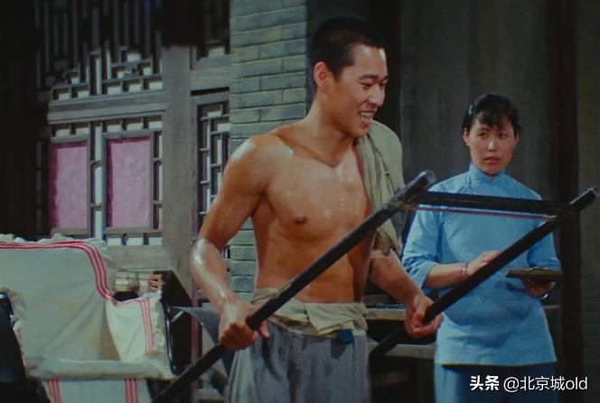 鍖椾含浜哄嚭绉熻溅鏁呬簨,鍖椾含浜虹殑鍥炲繂