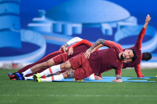 干得漂亮!国足大将连送两大喜讯,中韩战首现三大逆转