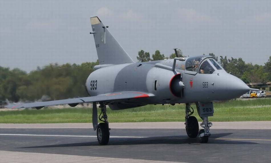 泰国JAS-39战机飞行员技术精湛，中泰“鹰击”演练展开第四回合