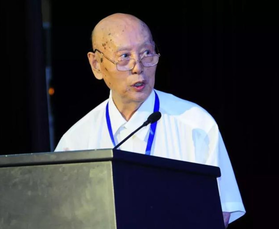 西游记主演六小龄童怎么了,太乙天尊六小龄童