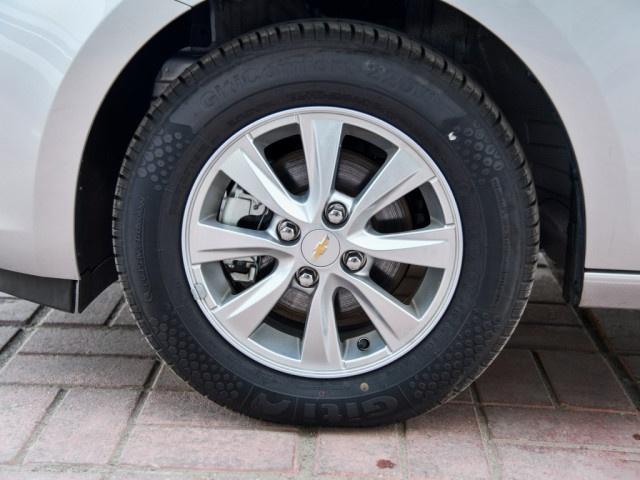 专为年轻人打造的良心车,合资二手车代步省油神车