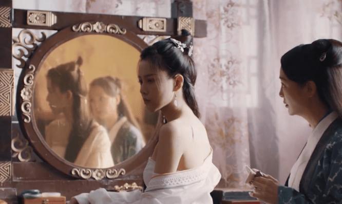 网大版《封神》上映，女主“裹着几块布”秀身材，又毁了一部经典