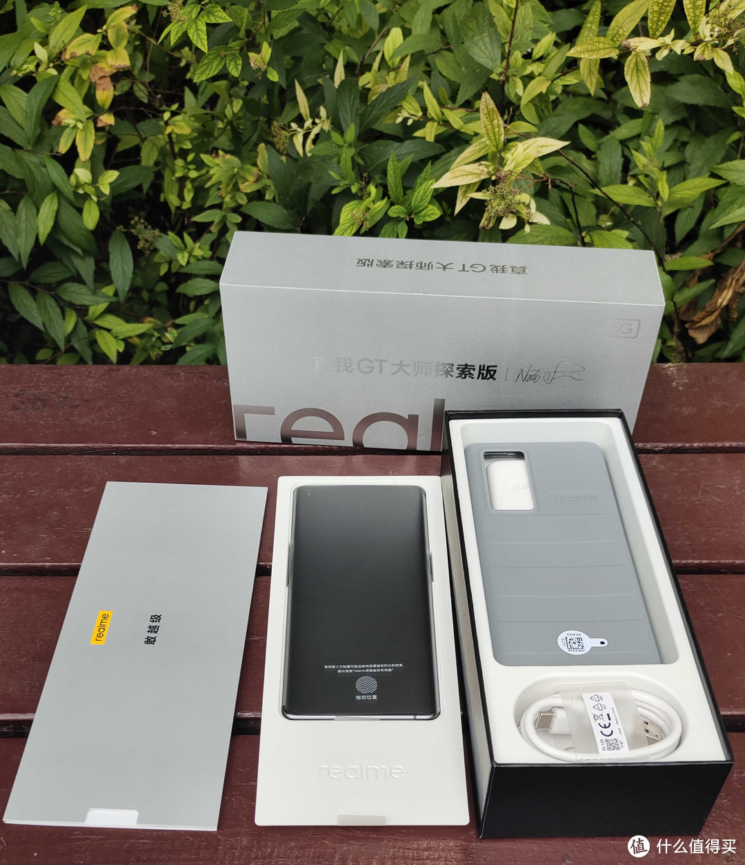 屏幕表现出色，老婆的美颜神机，realme真我GT大师探索版开箱