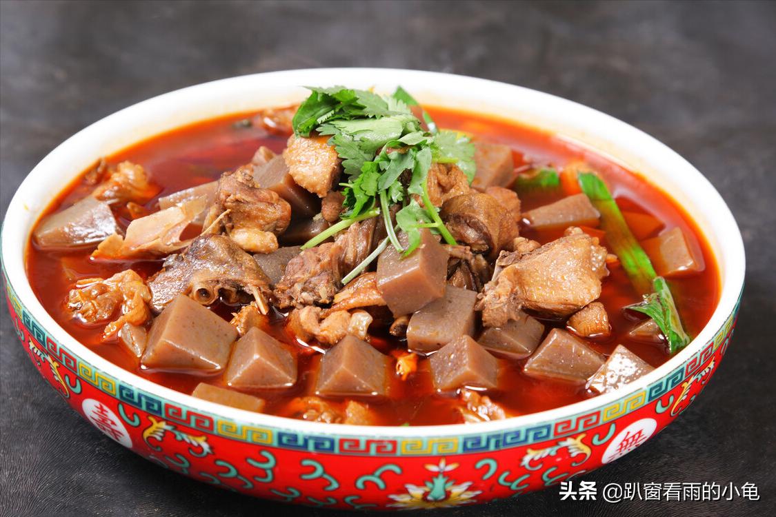 最适合夏天吃的鸭肉做法开胃下饭,夏天鸭肉与什么搭配煲汤最好