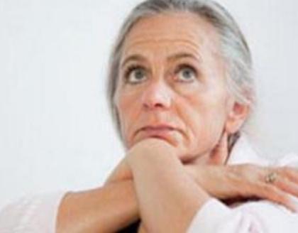 医生：40岁后的女人想要延缓衰老，要及时发现身体发出的4个信号