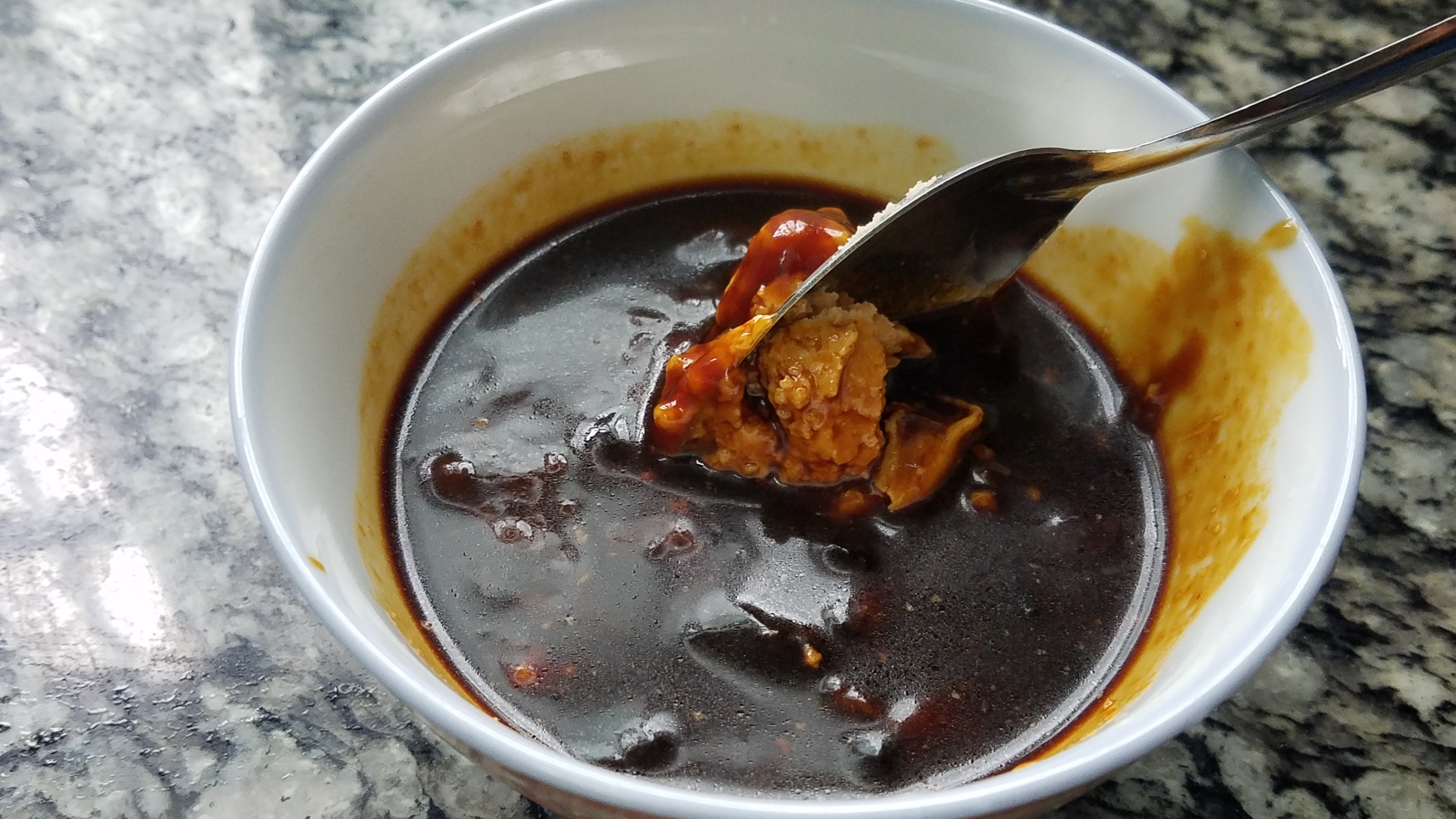 酱猪脚高压锅的家常做法,电饭锅焖酱猪脚