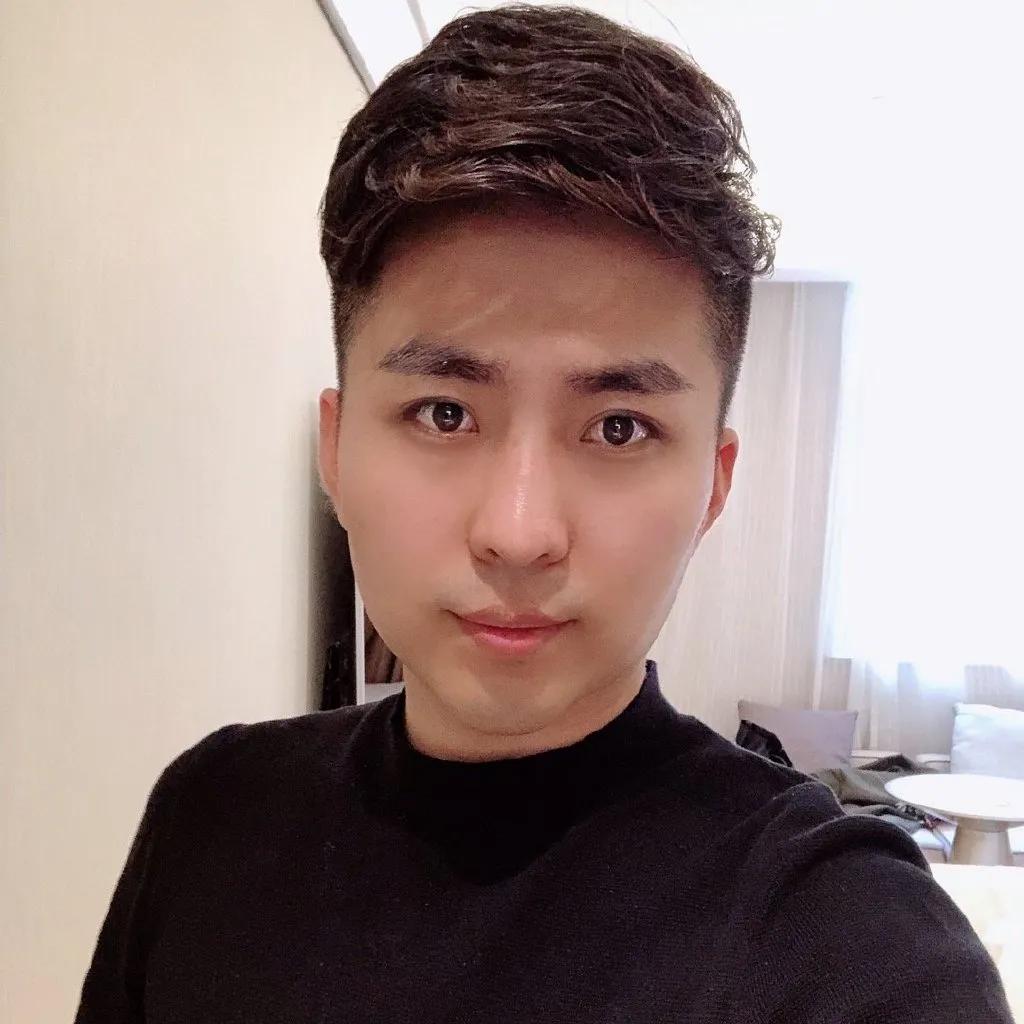 厉害了！他用一支铅笔把明星画了多个，如肖战、蔡徐坤、迪丽热巴