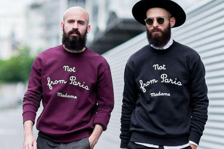 卫衣圆领还是连帽好看,小个子穿连帽卫衣还是圆领