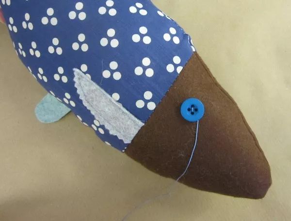 家里的玩偶、抱枕统统不用买，两块布就能缝，布艺手工附教程