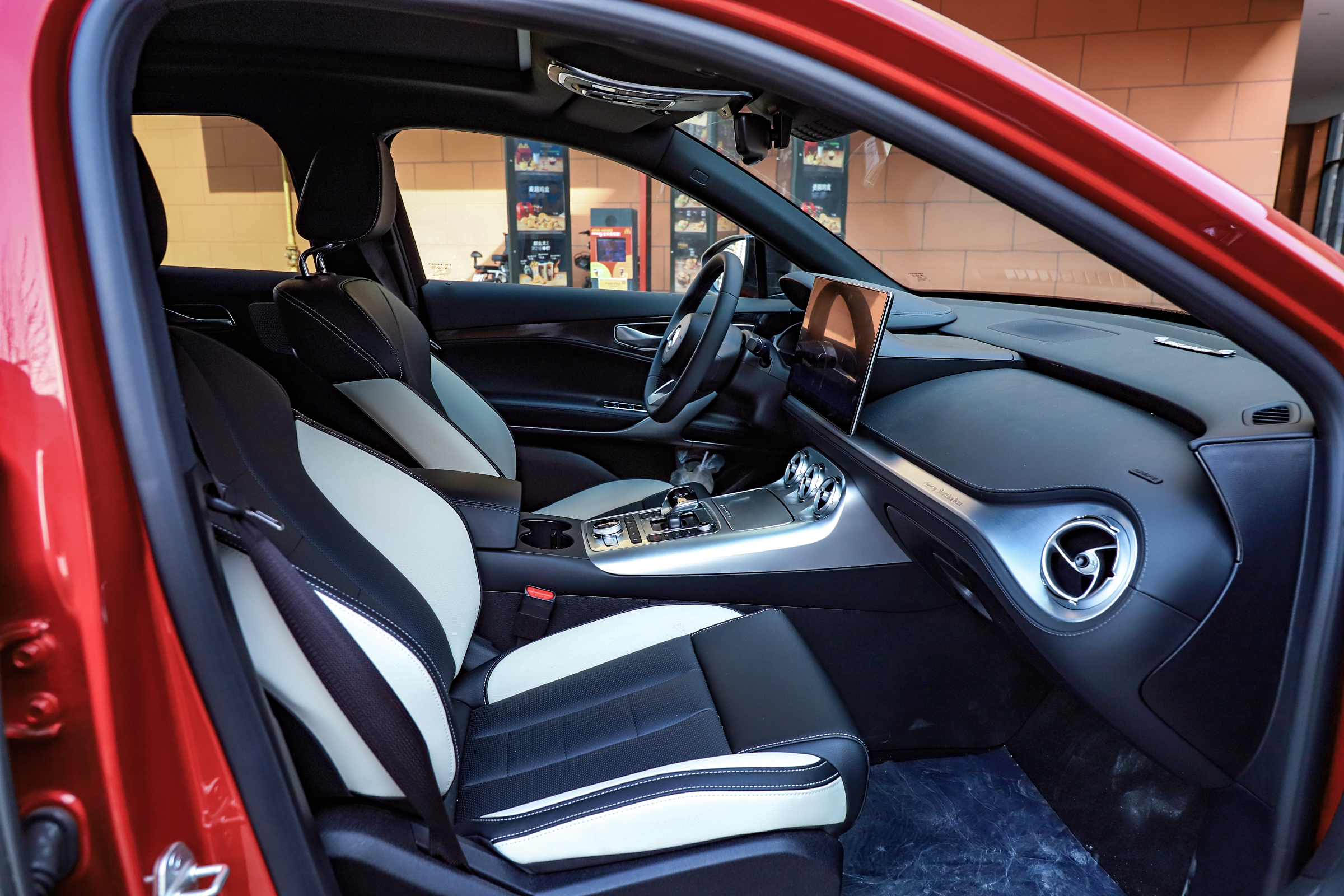 30万左右的插电混动suv7座排行榜,30万落地进口插电式混动suv推荐