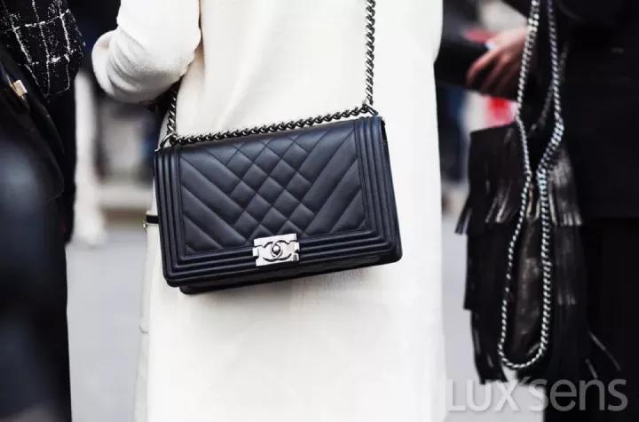香奈儿值得入手的包保值,香奈儿18季节款包值得买么