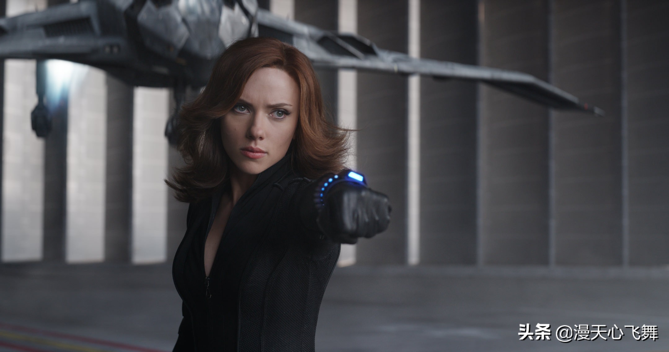 漫威黑寡妇细节,漫威中绿巨人与黑寡妇的动态图