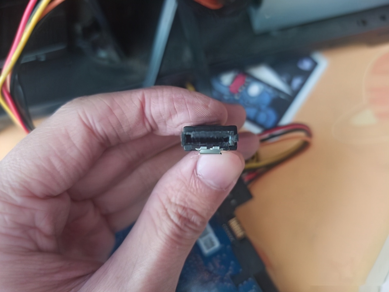 双机械硬盘怎么安装,500g固态硬盘如何安装台式电脑