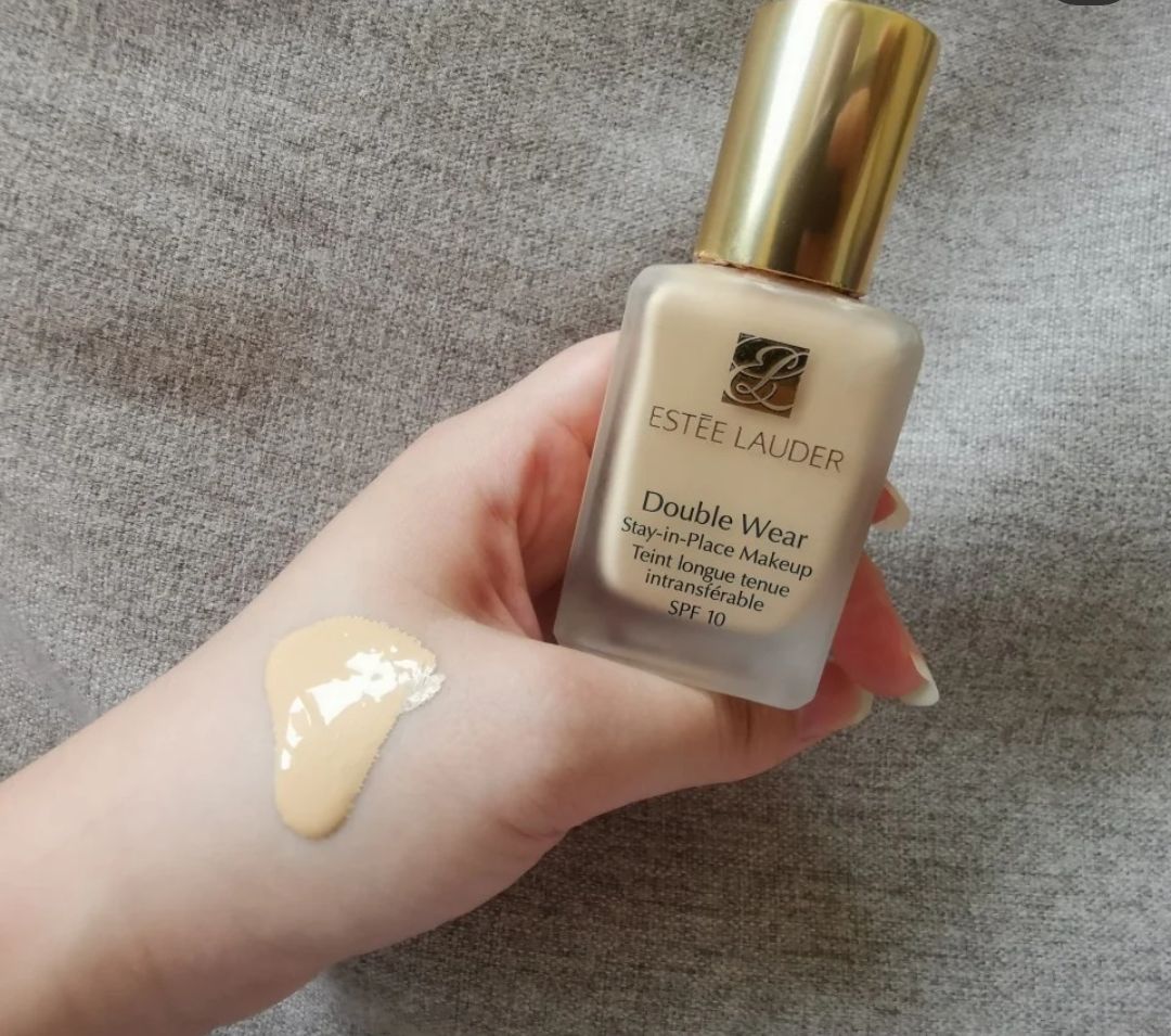 推荐4款控油持妆粉底液,炎热夏季也不怕脱妆,做个清透的女孩子