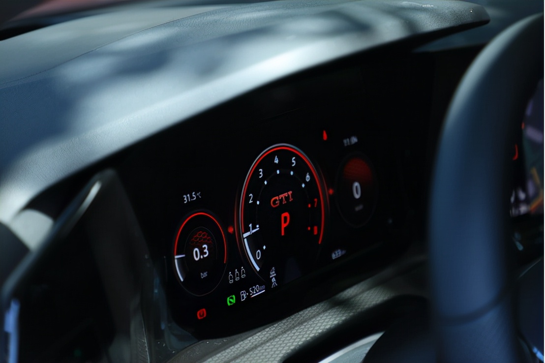 赛道试驾第八代高尔夫,全新高尔夫gti全网最硬核pk