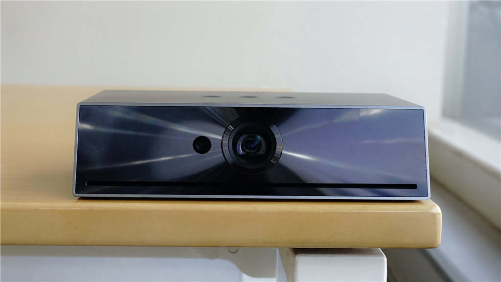 客厅用投影仪代替电视机好不好,客厅电视机和投影仪