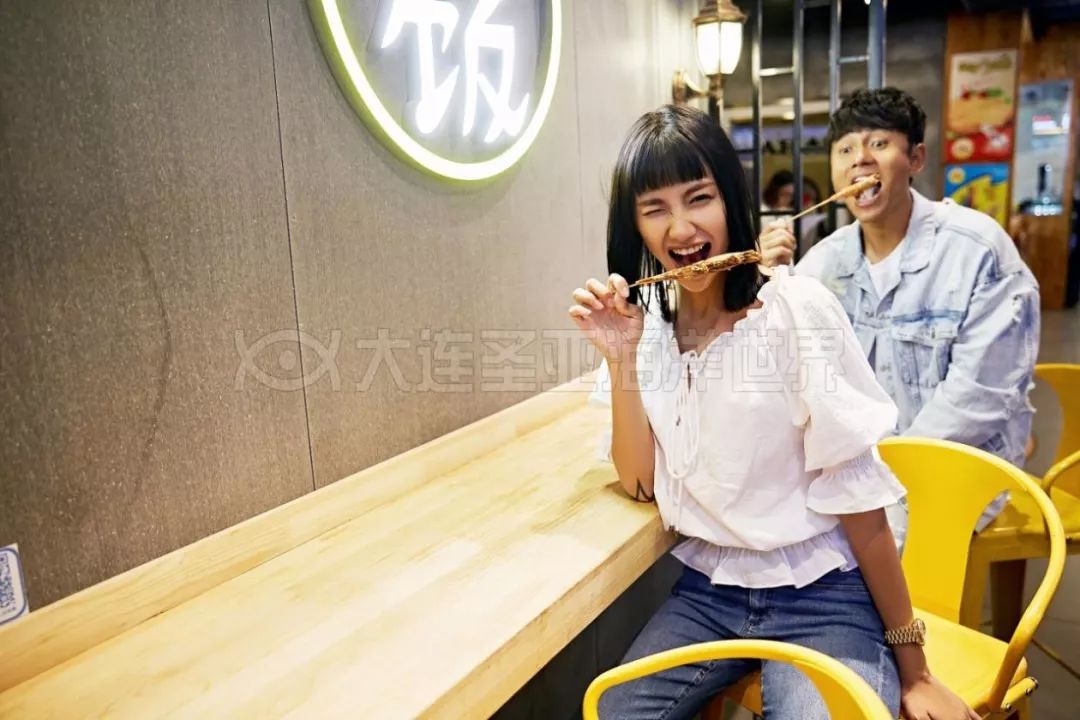 来大连必去的圣亚海洋世界,游玩攻略潮玩街区大连高新万达