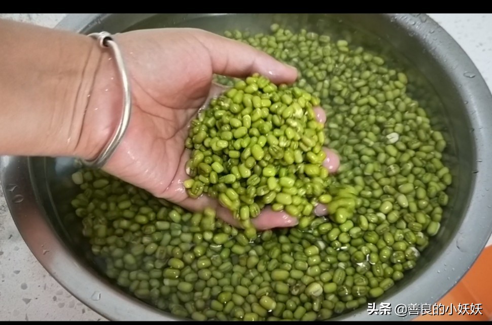 绿豆糕做法简单又好吃你学会了吗,自制绿豆糕的最正宗做法窍门