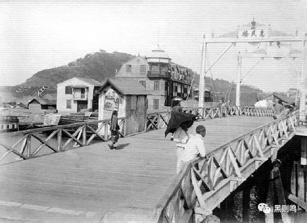 南京相隔百年的照片,南京城景对比图