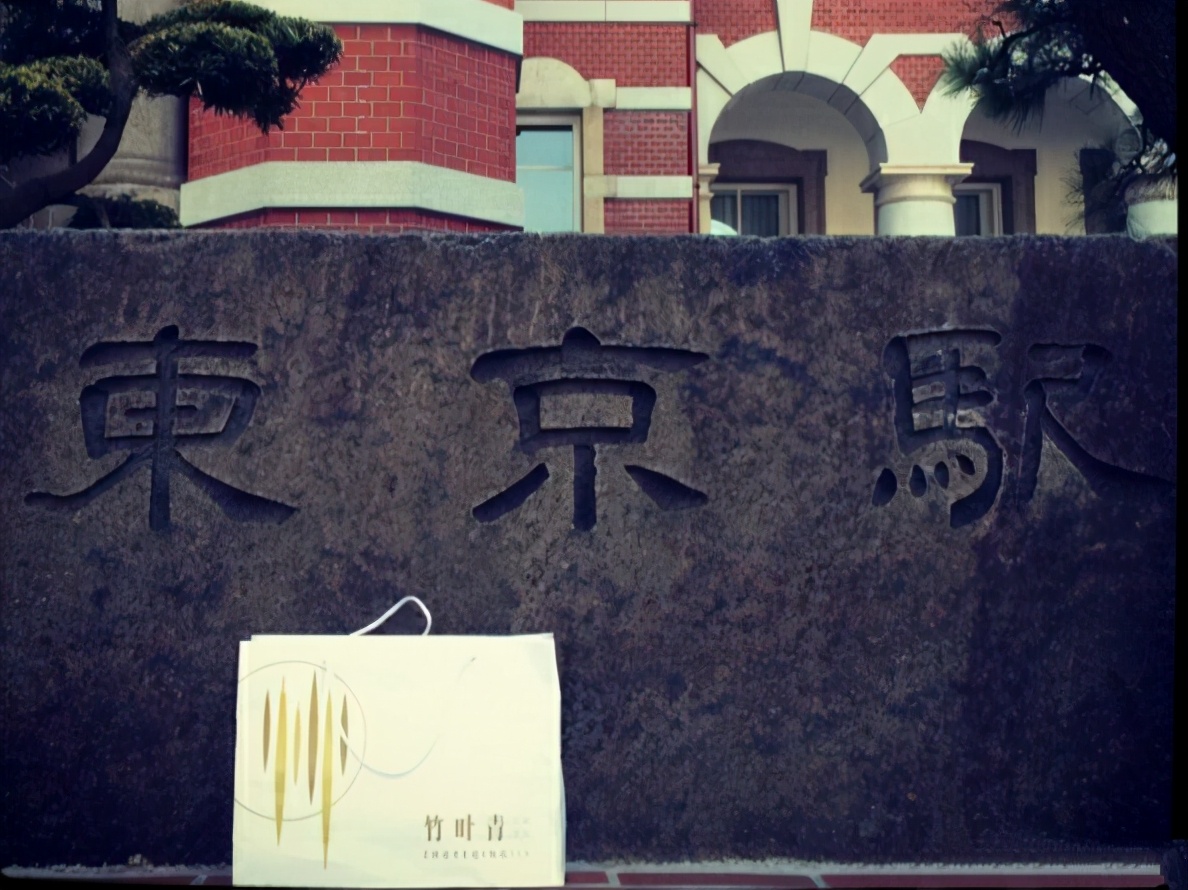 数万茶企却无知名品牌，竹叶青如何*局破**？