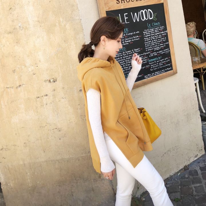 小姐姐的风情穿搭显得灵动而甜美,耐看型小姐姐气质穿搭职业装