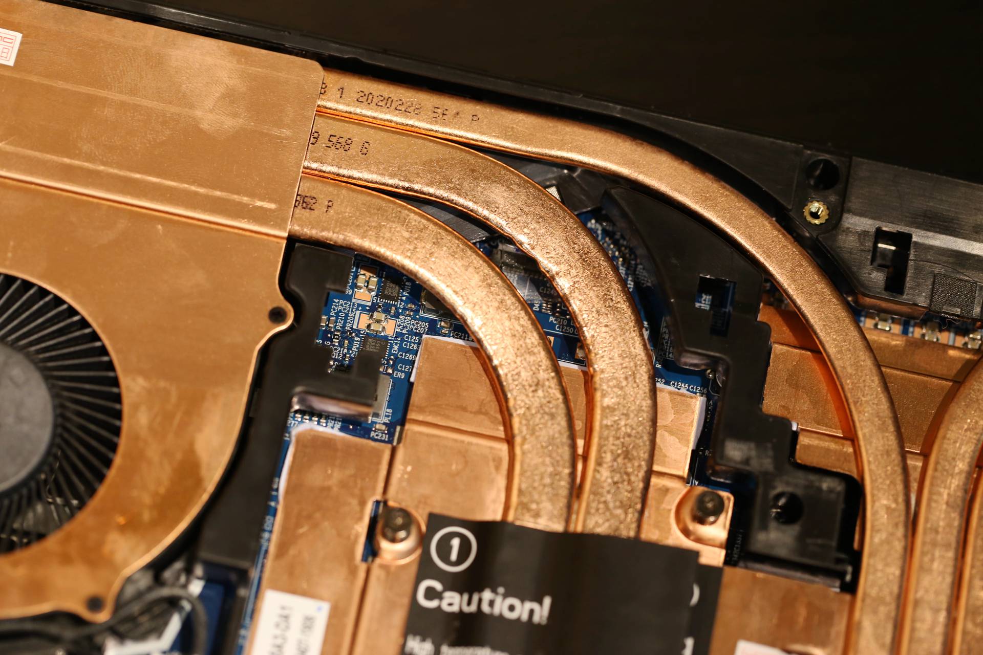 r95900x鍜宨910900k娓告垙璇勬祴,i910900k涓巖93900x瀵规瘮