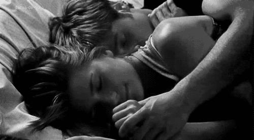 小心，有人在利用疫情骗你色，骗你钱，骗你情！