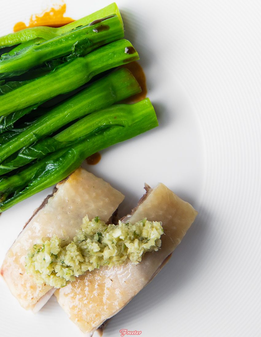 在唐阁，不止有难忘的美食体验，更有43层才能触及的海口绝美风景