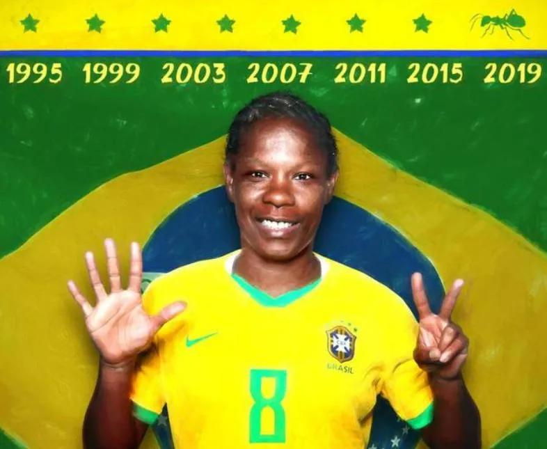 孙雯在国外踢馆的视频,孙雯踢足球视频