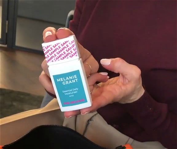 秋游携带物品,秋游适合背的包包