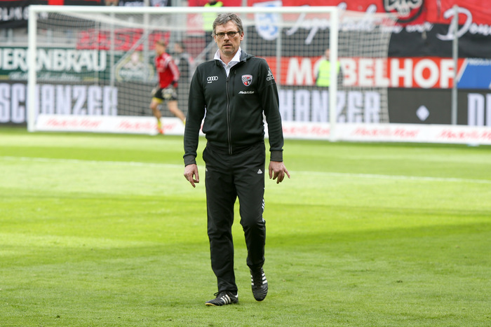 申花前外教的一番话，打了中国足球一记耳光，值得陈主席深思