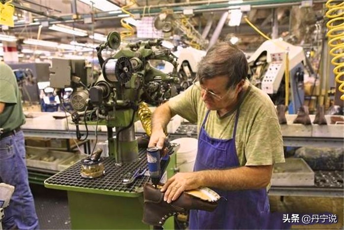 美国RedWing的发展史和经典的红翼鞋型，你知道多少呢？