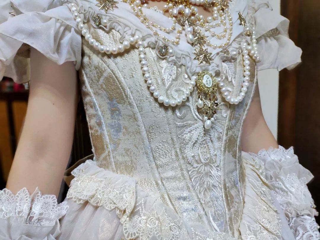 结婚时适合穿的洛丽塔,适合婚礼穿的洛丽塔