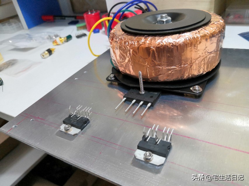 大功率功放机箱自制,功放外壳改电脑机箱