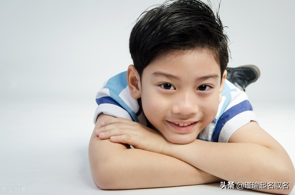 很有寓意的名字男孩,有寓意的男孩英文小名